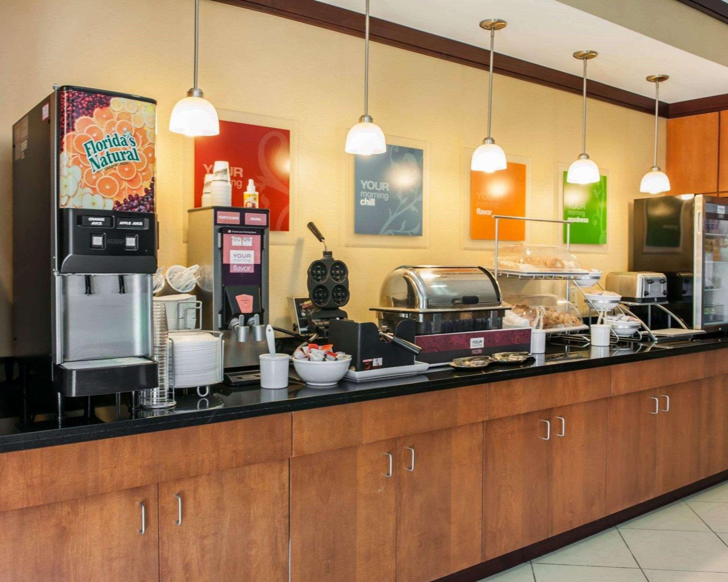 Comfort Suites Southport Eksteriør billede