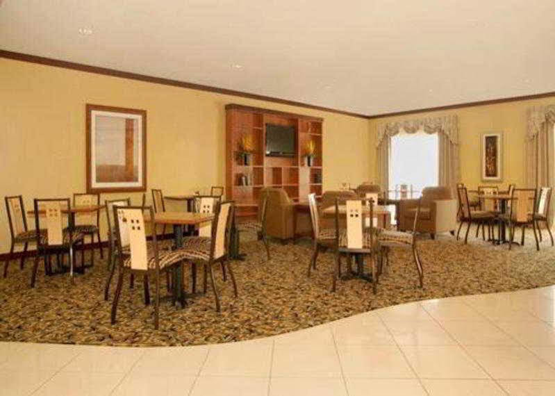 Comfort Suites Southport Eksteriør billede